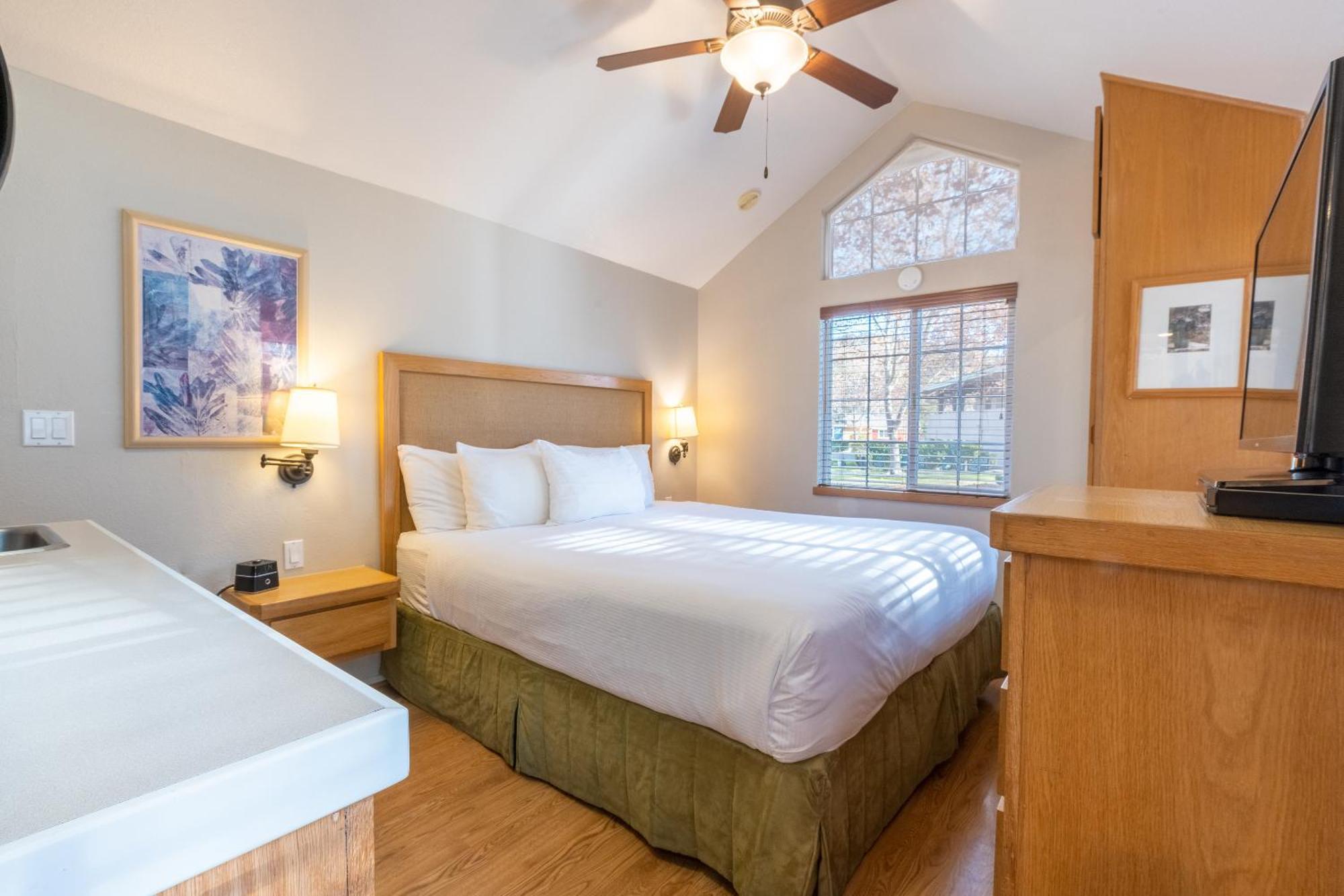 Riverpointe Valley 3*