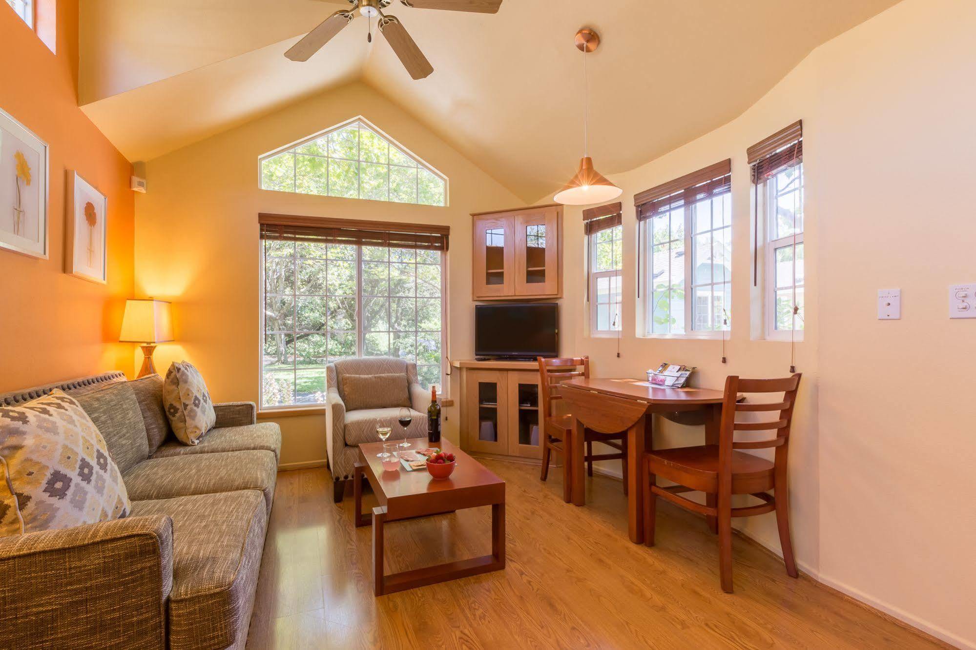 Riverpointe Valley Resort 3*